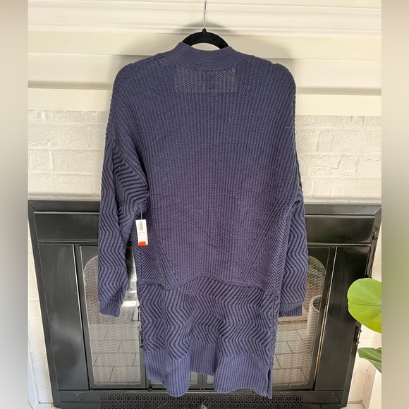 ON Duster - Picture 2 of 3